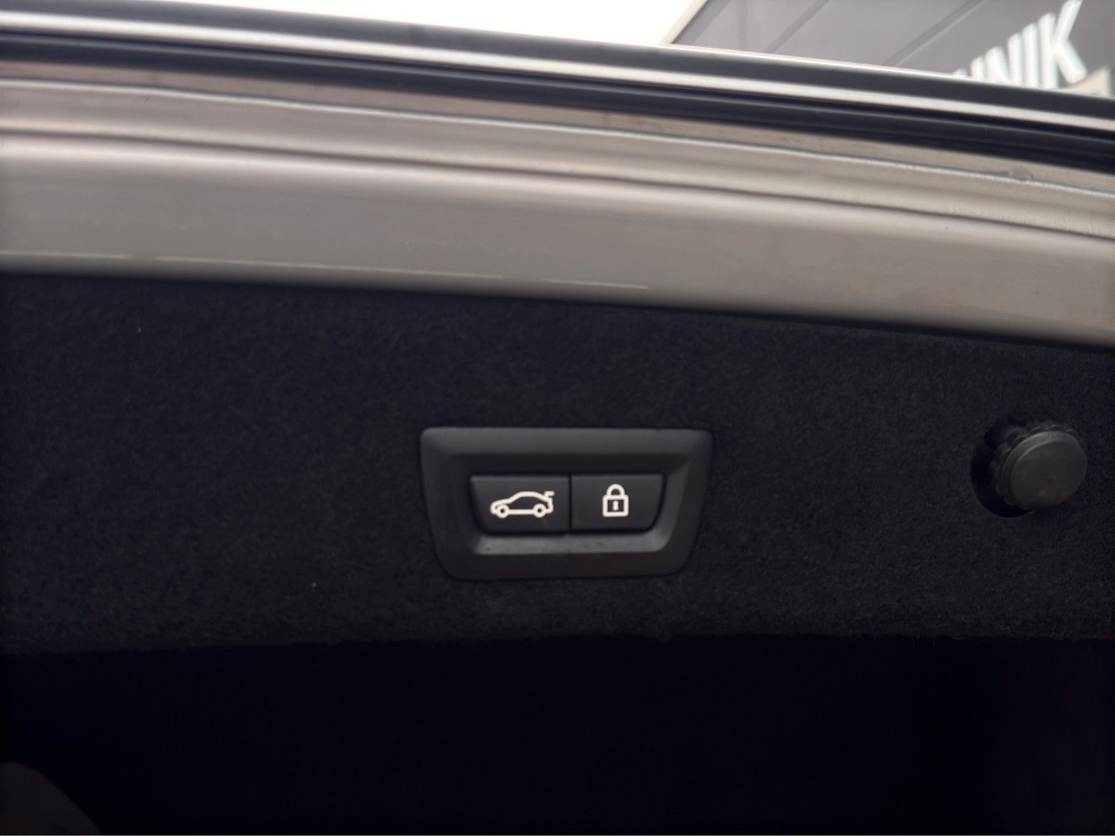 Fahrzeugabbildung BMW 750Li xDrive *M-Sport*H&K*Skylounge*HUD*Masssage