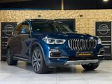 BMW X5 xDrive30d *SkyLounge*Massage*HUD*HarmanKardon - BMW X5 mit Diesel-Antrieb: Massagesitze