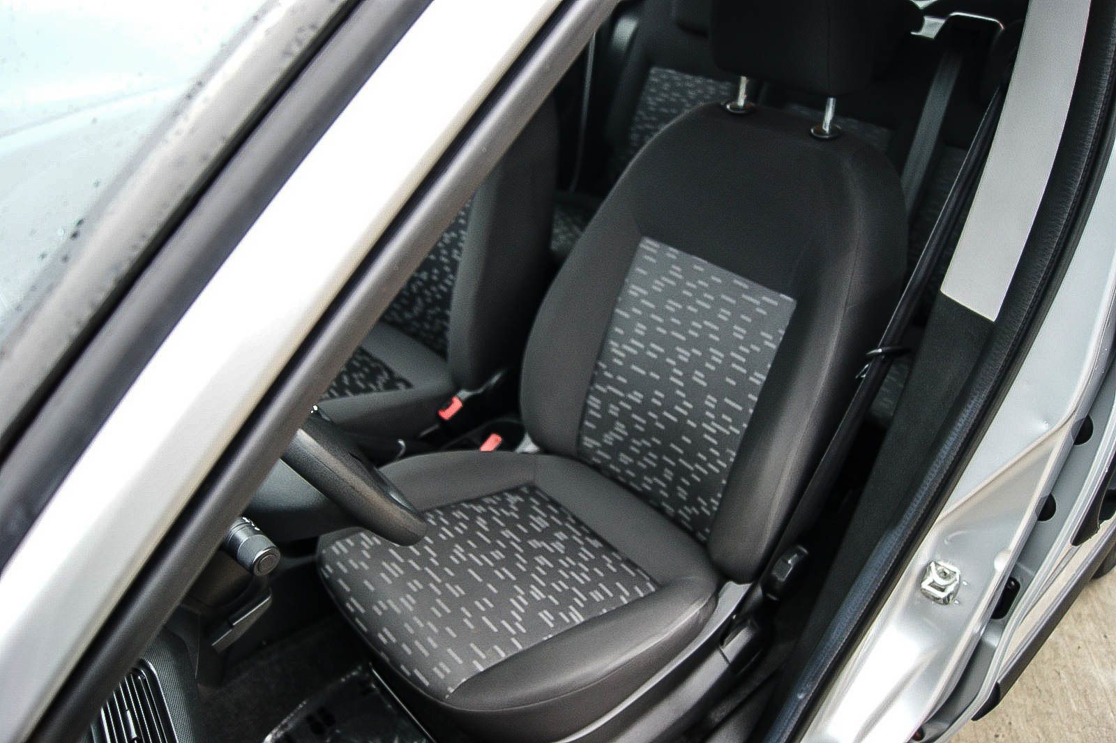 Fahrzeugabbildung Opel Combo D Selection L1H1 5-SITZE SCHIEBETÜREN 1.HD