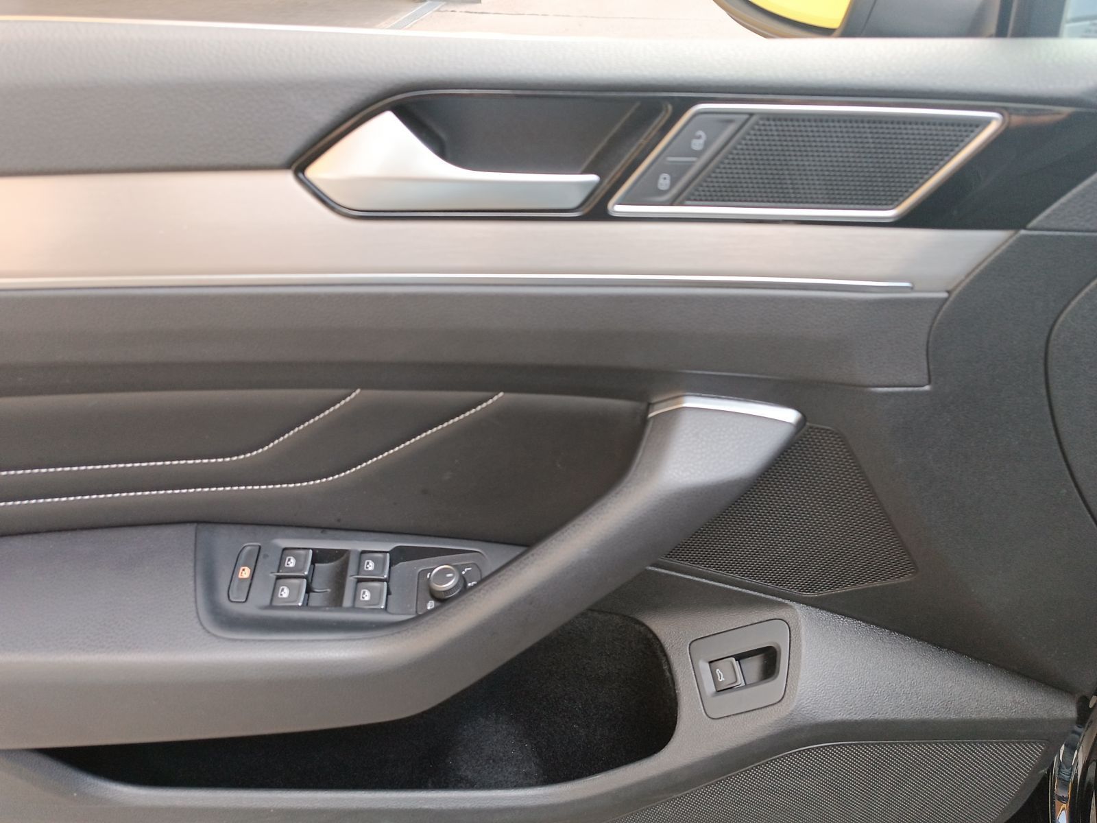 Volkswagen Passat Variant - Bild 8
