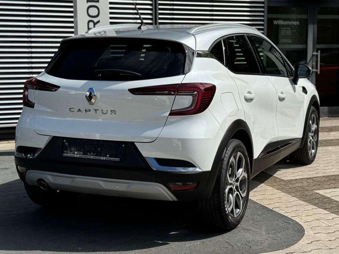 Fahrzeugabbildung Renault Captur Intens TCe 130 EDC