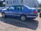 Volkswagen Vento 1.8i Limousine AUS1.HAND NUR38.000KM - Volkswagen Vento: Limousine
