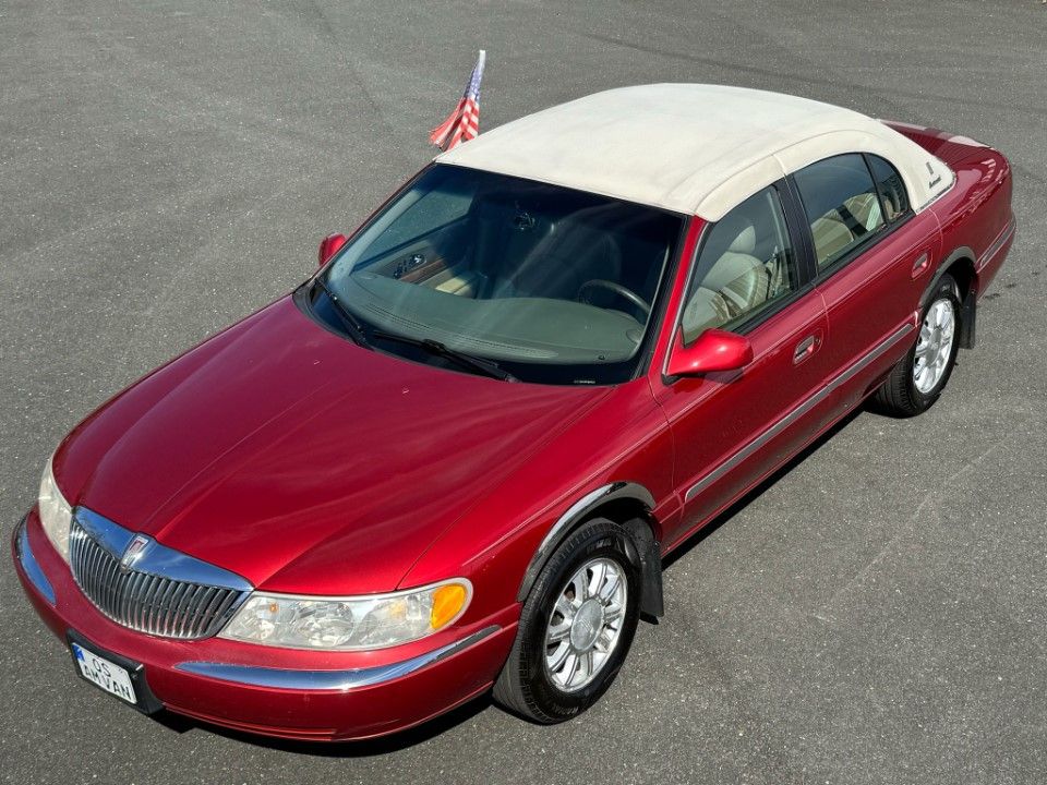 Fahrzeugabbildung Lincoln Continental Vinyl Dach kein Cabriolet V8