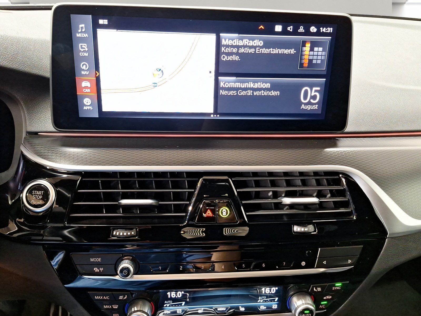 BMW 520d xDrive Touring M Sport AHK LiveCockpitProf foto 15