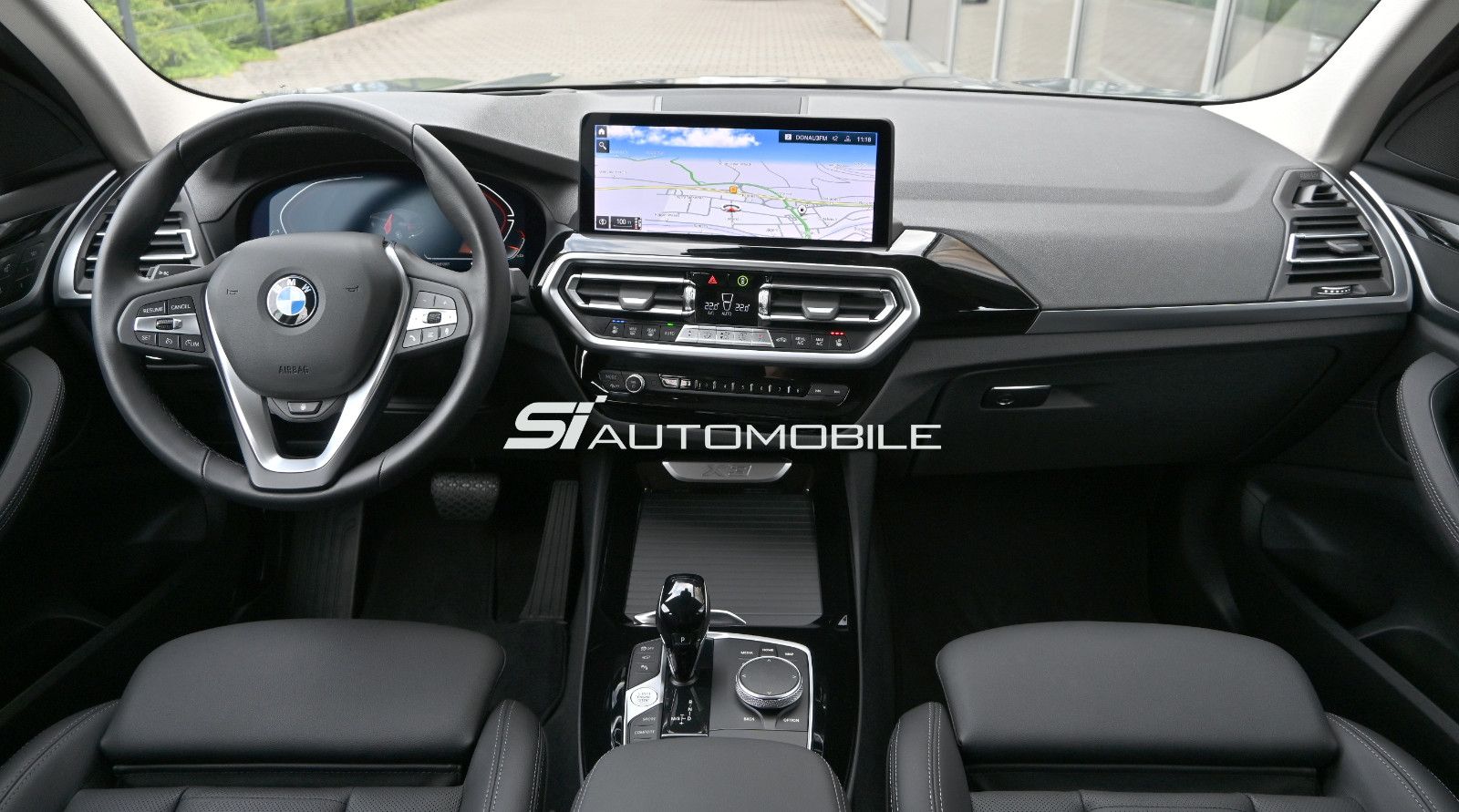 Fahrzeugabbildung BMW X3 xDr.20d °AHK°HUD°MEMO°SITZKLIMA°STANDHZG°360°