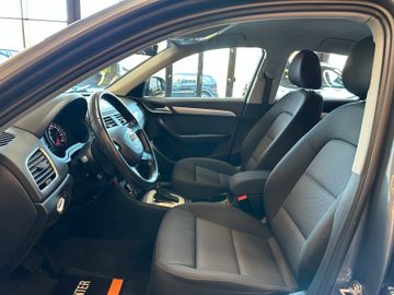 Audi Q3 *Bi-XENON*SITZHZ*PDC*1.AND*TEMPOMAT*
