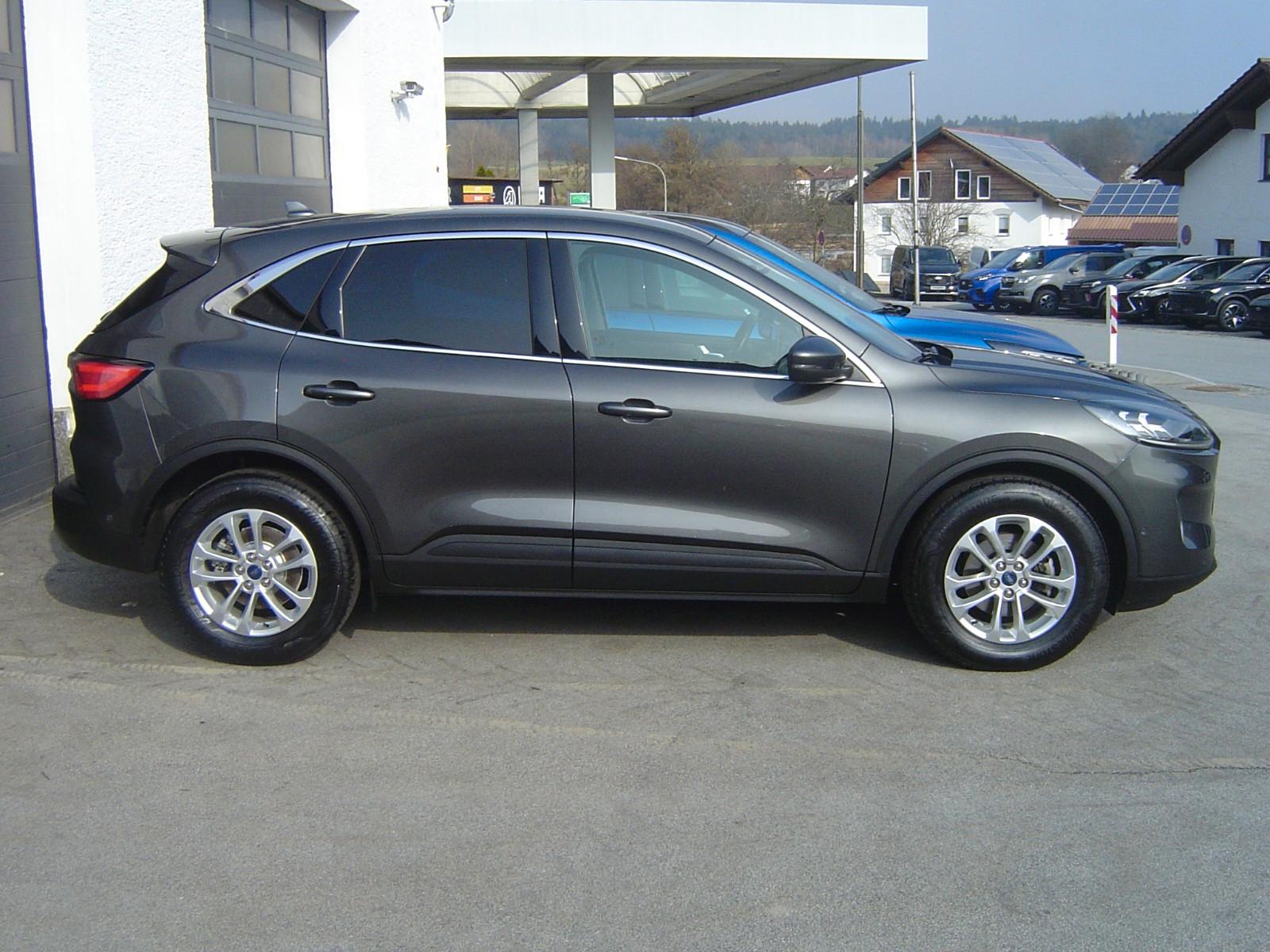 Ford Kuga Hybrid Titanium X  AHK/R-Kamera