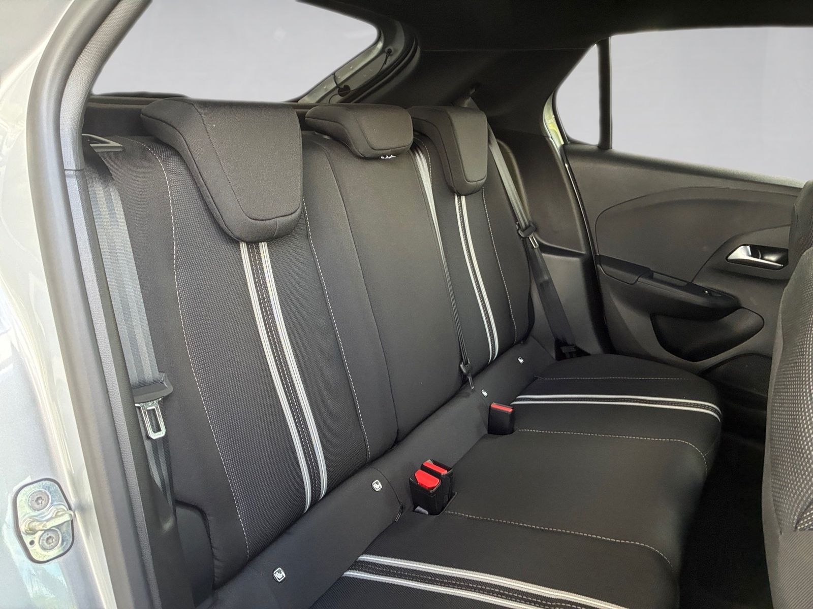 Fahrzeugabbildung Opel Corsa F 1.2 Turbo GS Kamera,LED,Matrix,Navi,SHZ