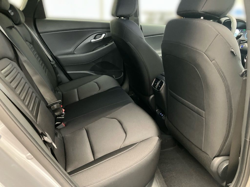 Fahrzeugabbildung Hyundai i30 Kombi 1.6 T-GDI Trend AUT SpurH