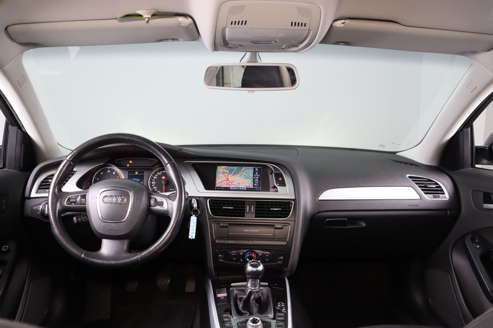 Fahrzeugabbildung Audi A4 1.8 TFSI Ambiente Avant