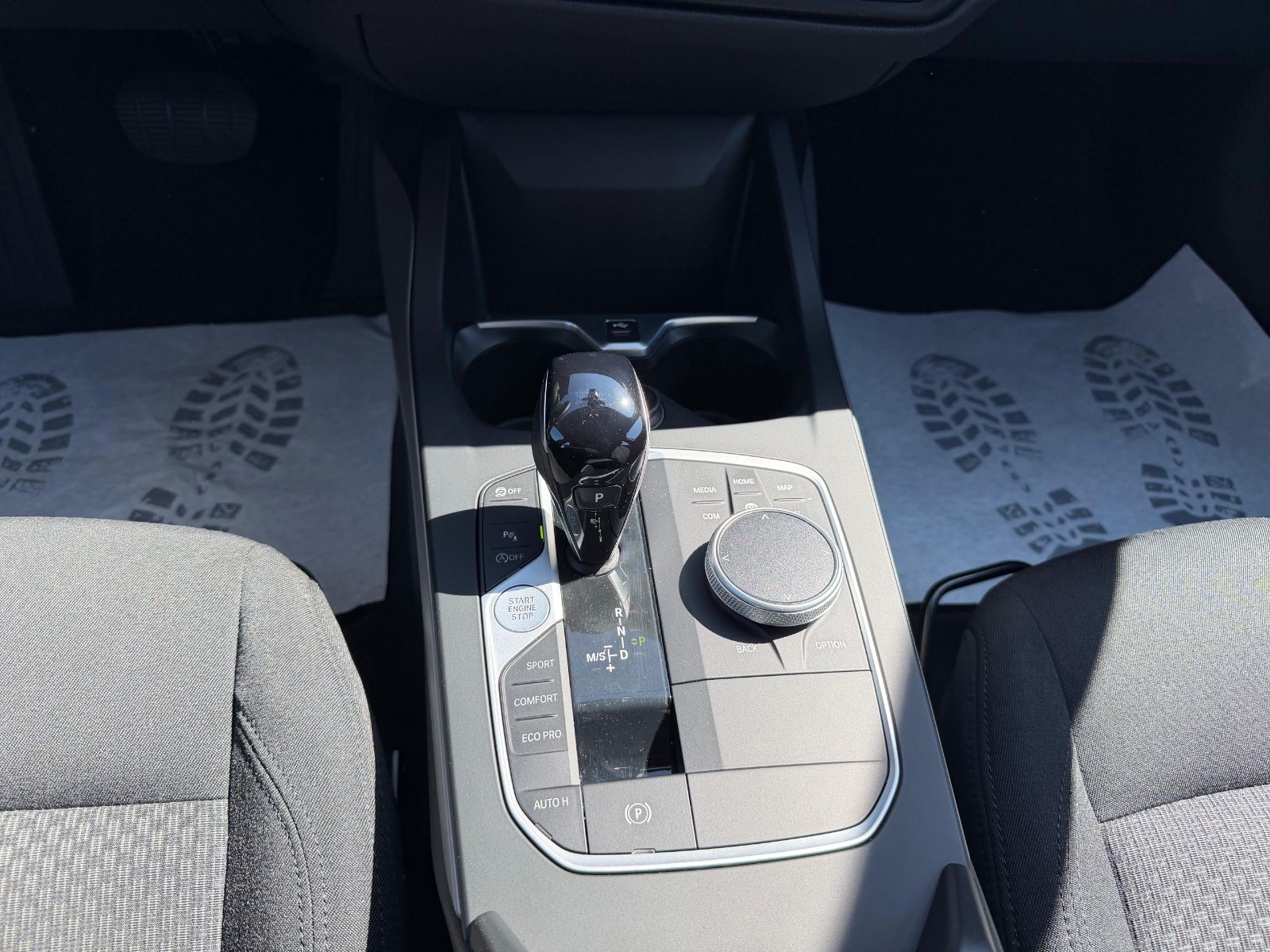 BMW 118 i Advantage *LED,Virtual Cockpit,SH,PDC* foto 12