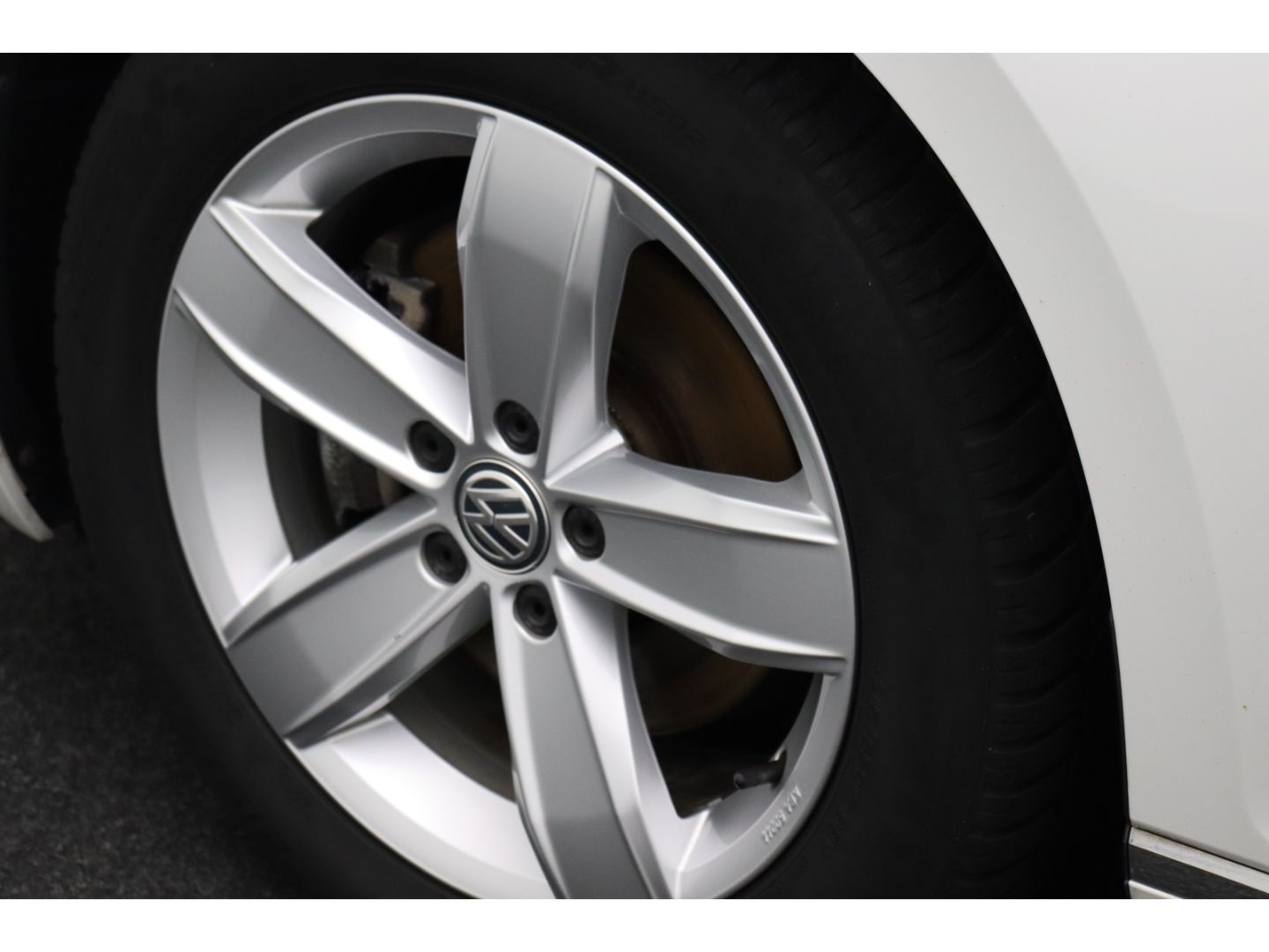 Fahrzeugabbildung Volkswagen Passat Variant 2.0 TDI Highline BMT Massage Kame