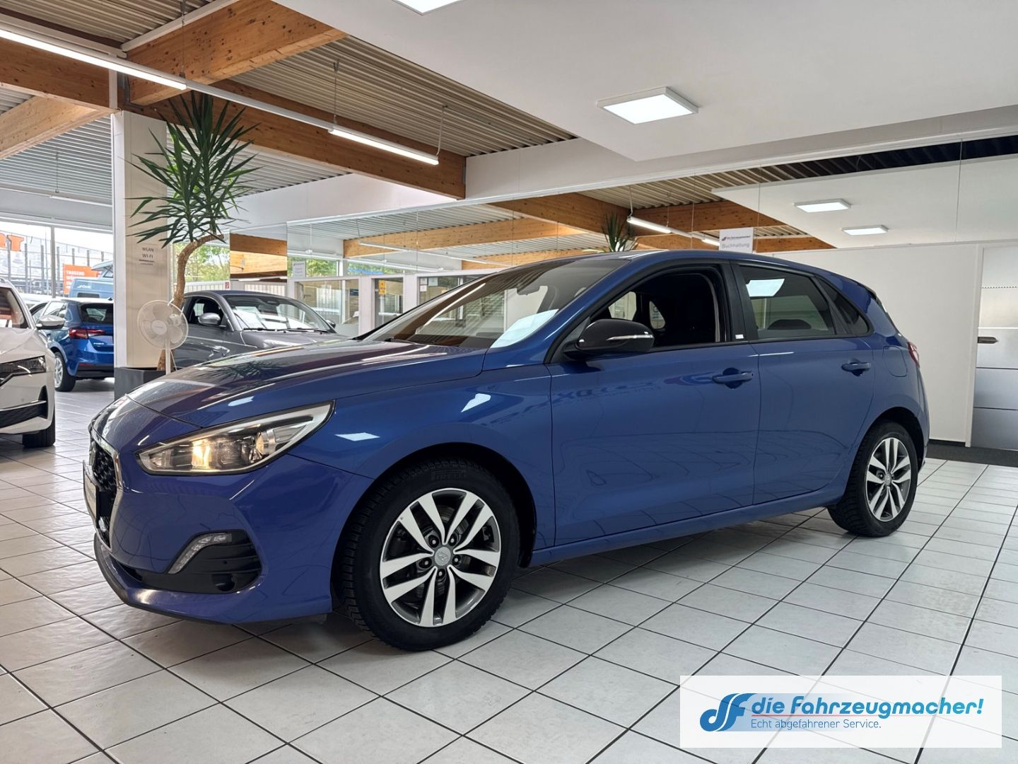 Fahrzeugabbildung Hyundai i30 YES! Navi Apple CarPlay Android Auto Mehrzon