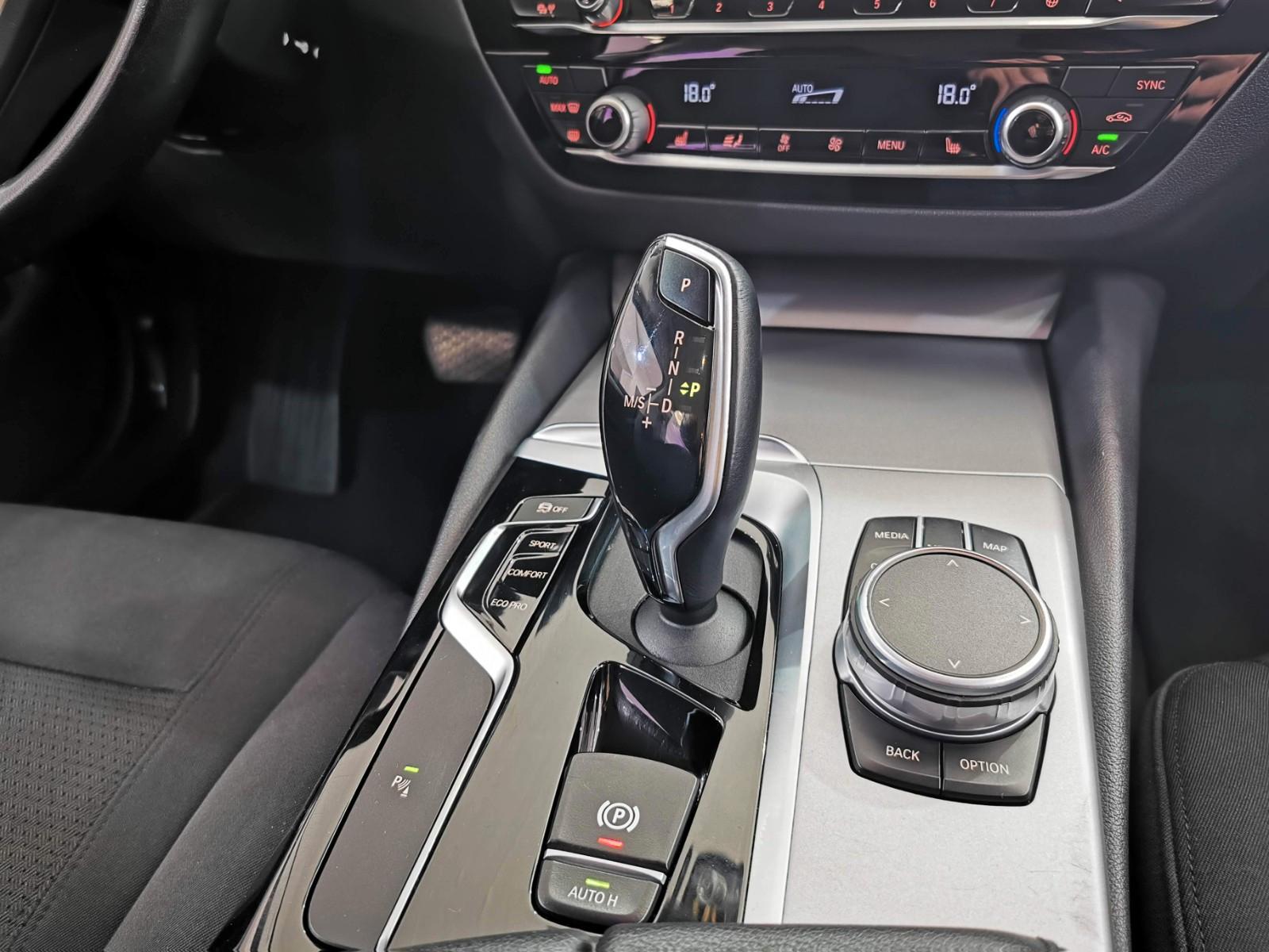 BMW 530i | LED | ACC | KAM [12M. GARANTIE]