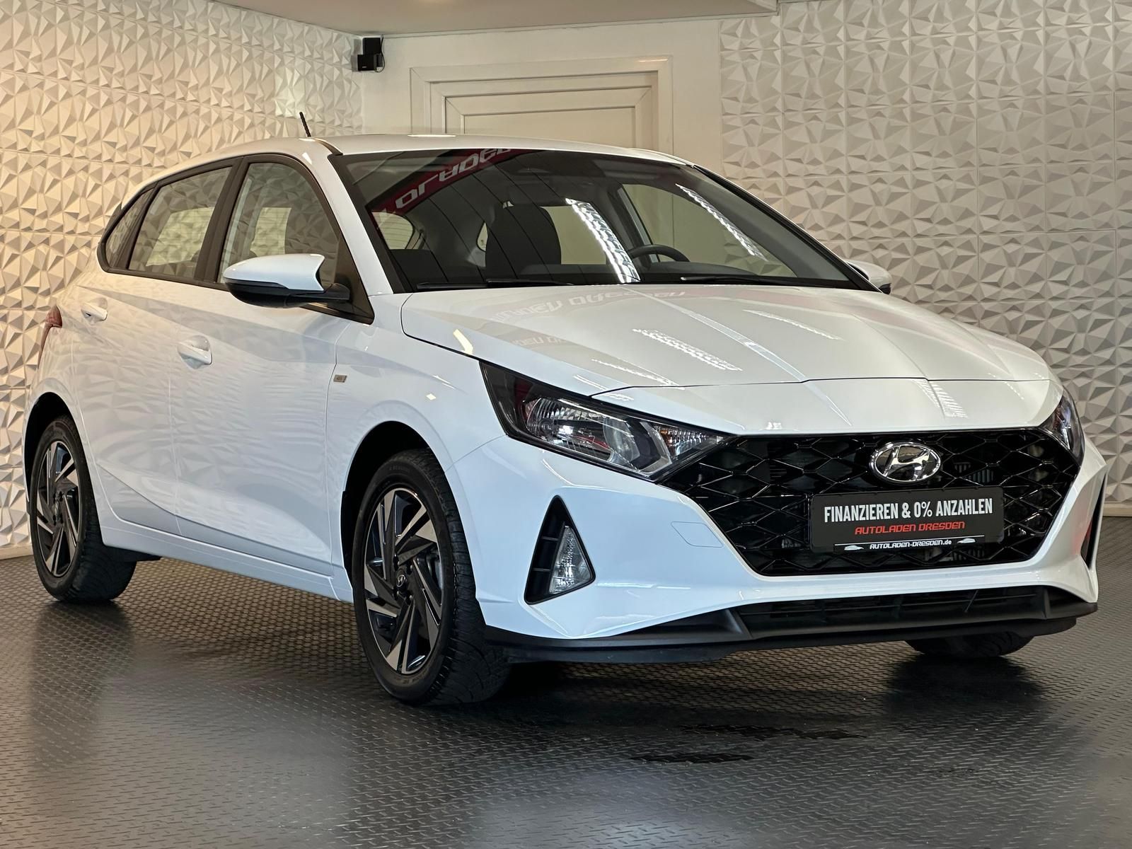 HYUNDAI i20 1.0-GDI SELECT AUTOMATIK#SHZ#LH#TEMP#BT#SPUR - Image 2