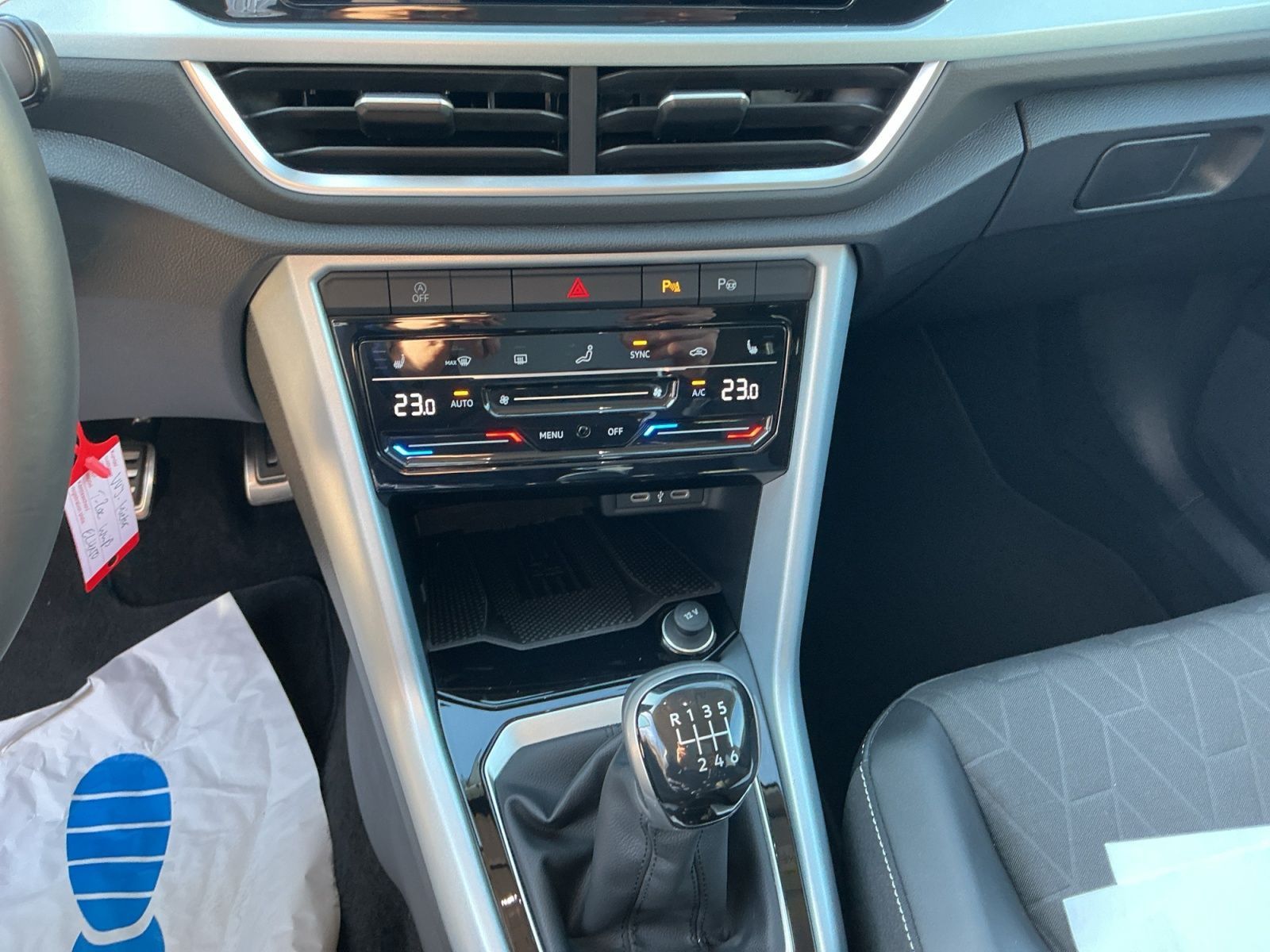 Volkswagen T-Roc - Bild 9