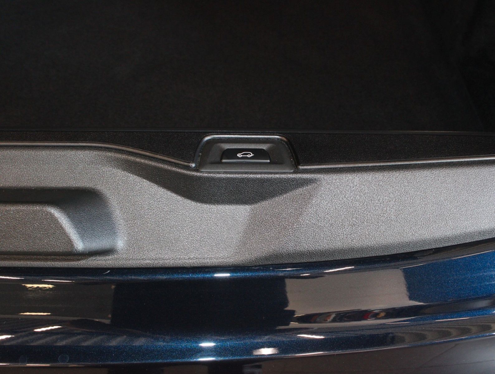 Fahrzeugabbildung BMW X5 xDrive30d M Sport Pano+HUD+360° Kamera