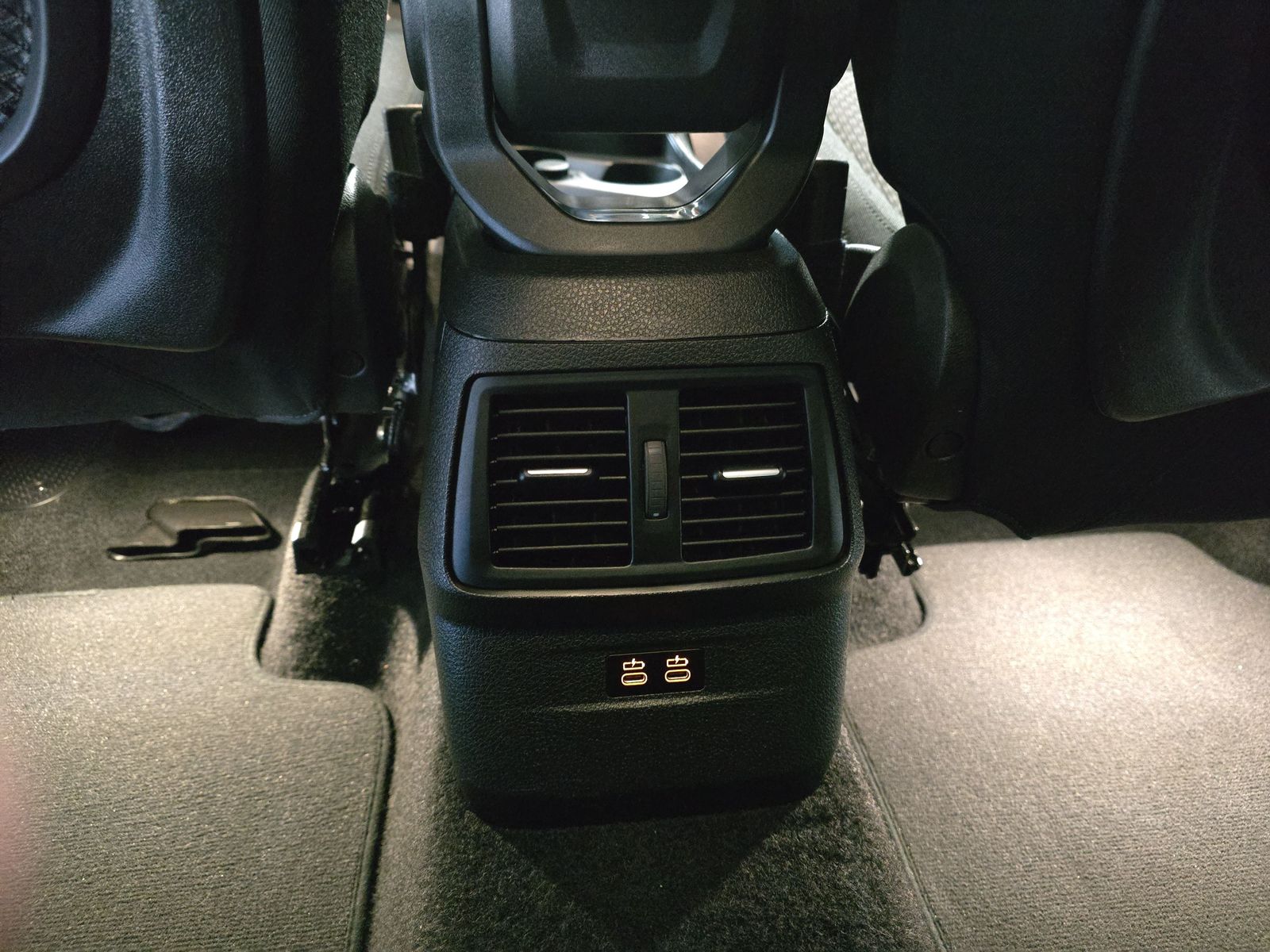 BMW 218 Gran Tourer - Bild 23