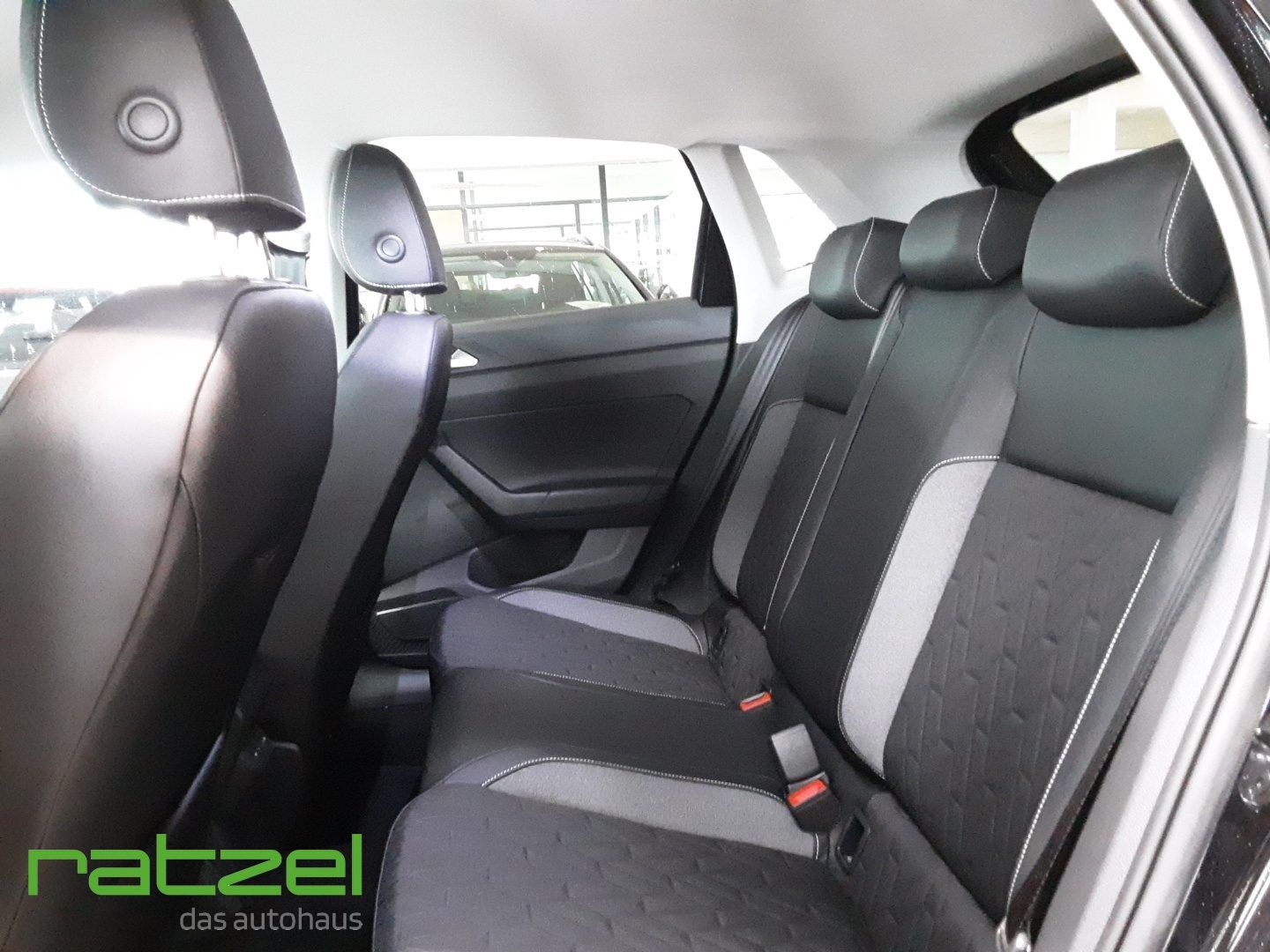 Fahrzeugabbildung Volkswagen Polo 1.0 TSI DSG GOAL Navi vorbe. Digitales Cock