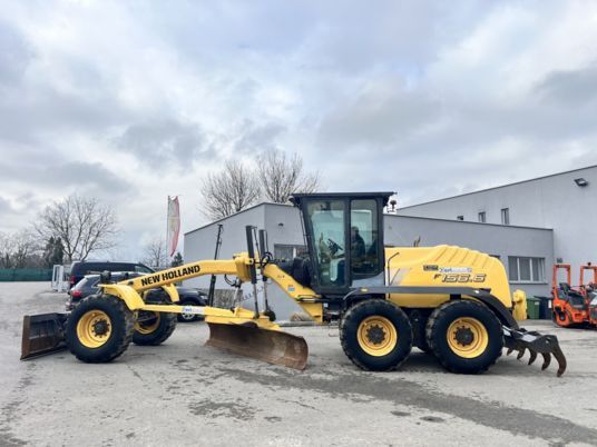 New Holland F 156.6