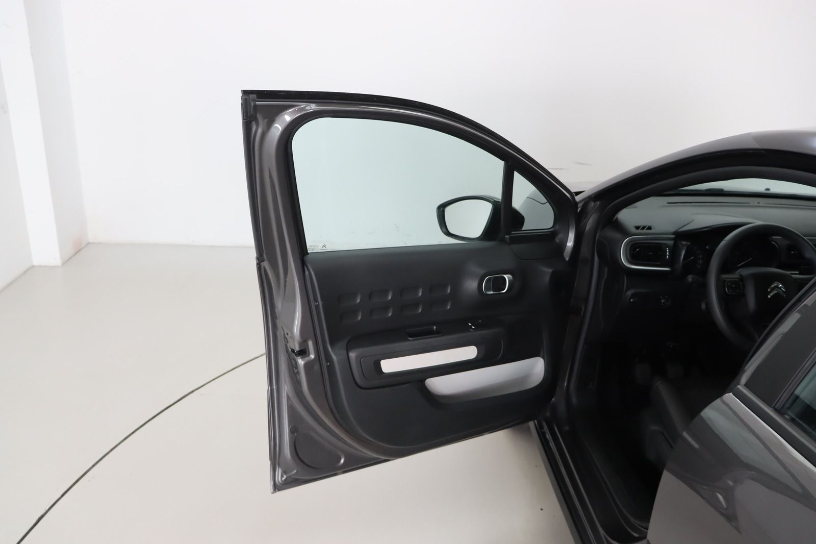 Fahrzeugabbildung Andere Citroën C3 1.2i Plus * Klimautom. * HU 08.2028