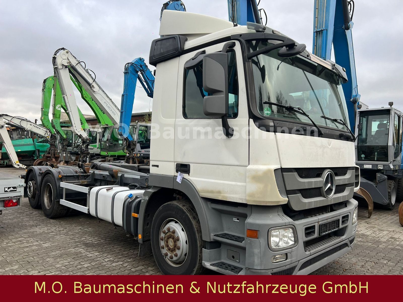 Fahrzeugabbildung Mercedes-Benz Actros 2541 / L&L Achser / 6x2 / Euro 5 /