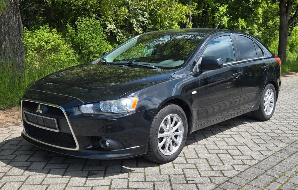 Mitsubishi Lancer