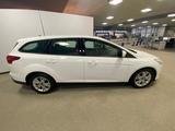 Ford Focus 1.0 EcoBoost Business Turnier+NAVI+PDC+ALU - Ford Focus Business mit Benzin-Antrieb