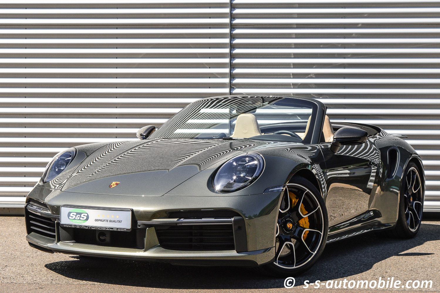 PORSCHE 992 Turbo S Cabrio Heritage Pure Lift Inno -10mm