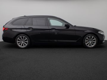 Fahrzeugabbildung BMW 530d Tour Luxury Line AHK Pano H/K Kamera DAB