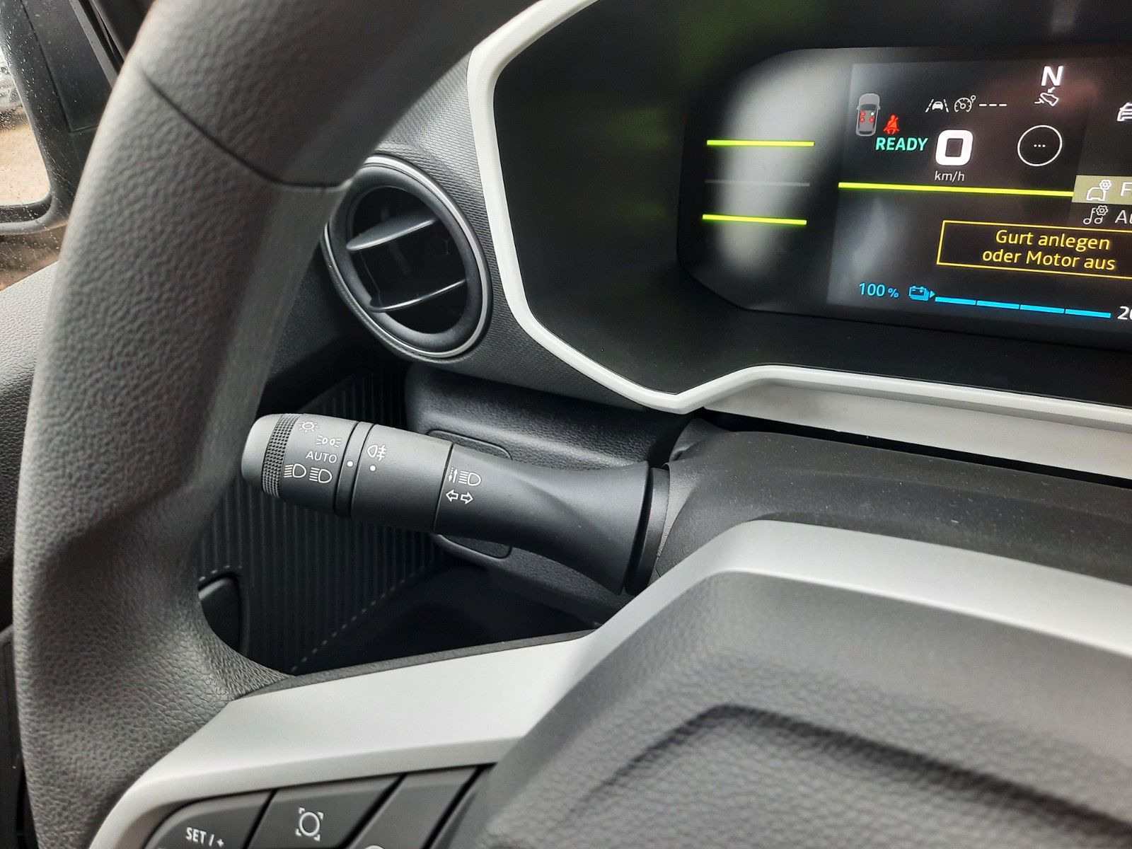 Dacia Spring - Bild 15