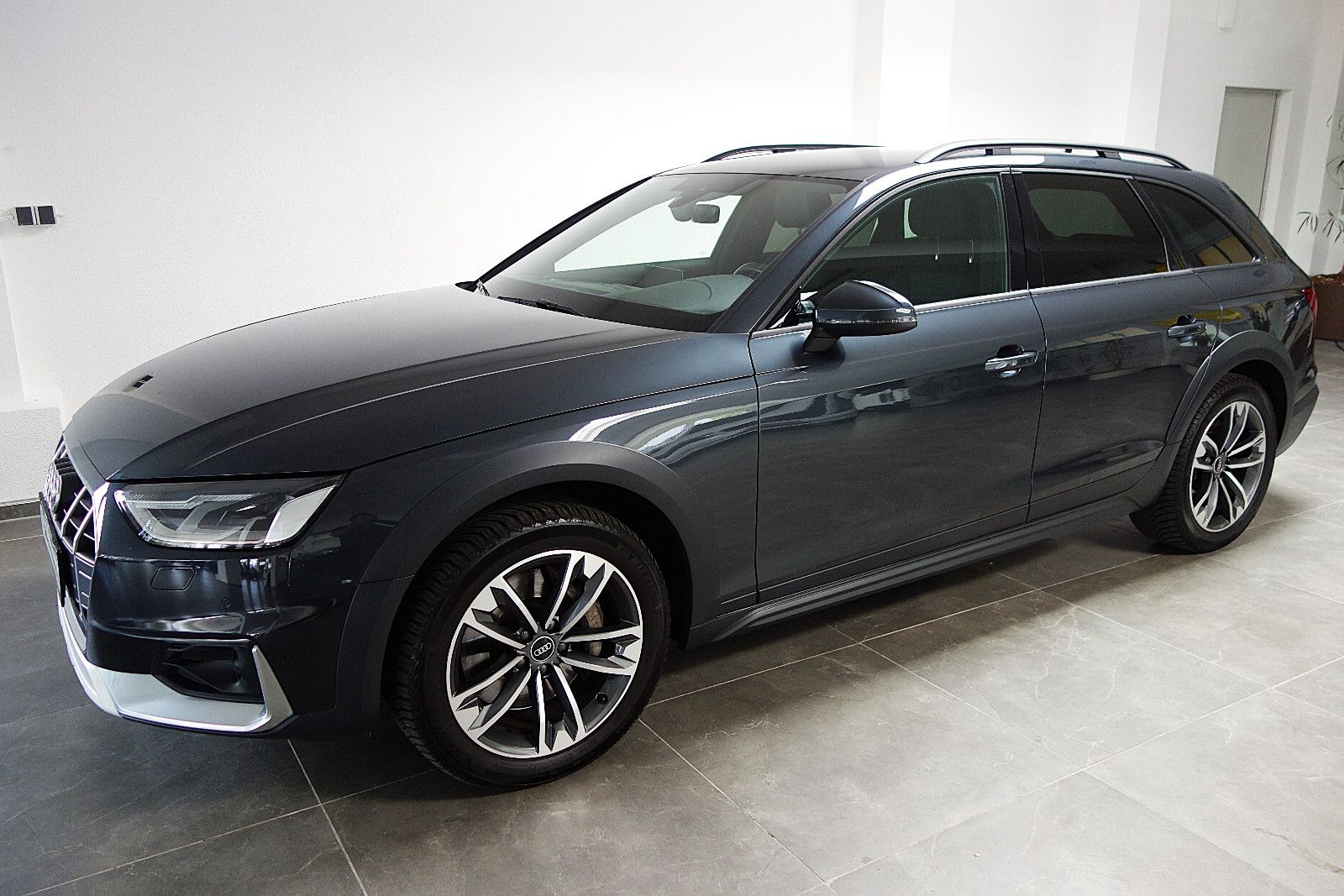 Audi A4 Allroad quattro 50 TDI Leder/MMI/virtual/AHK foto 3