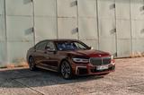 BMW M760Li xDrive V12 - BMW: 7 V12