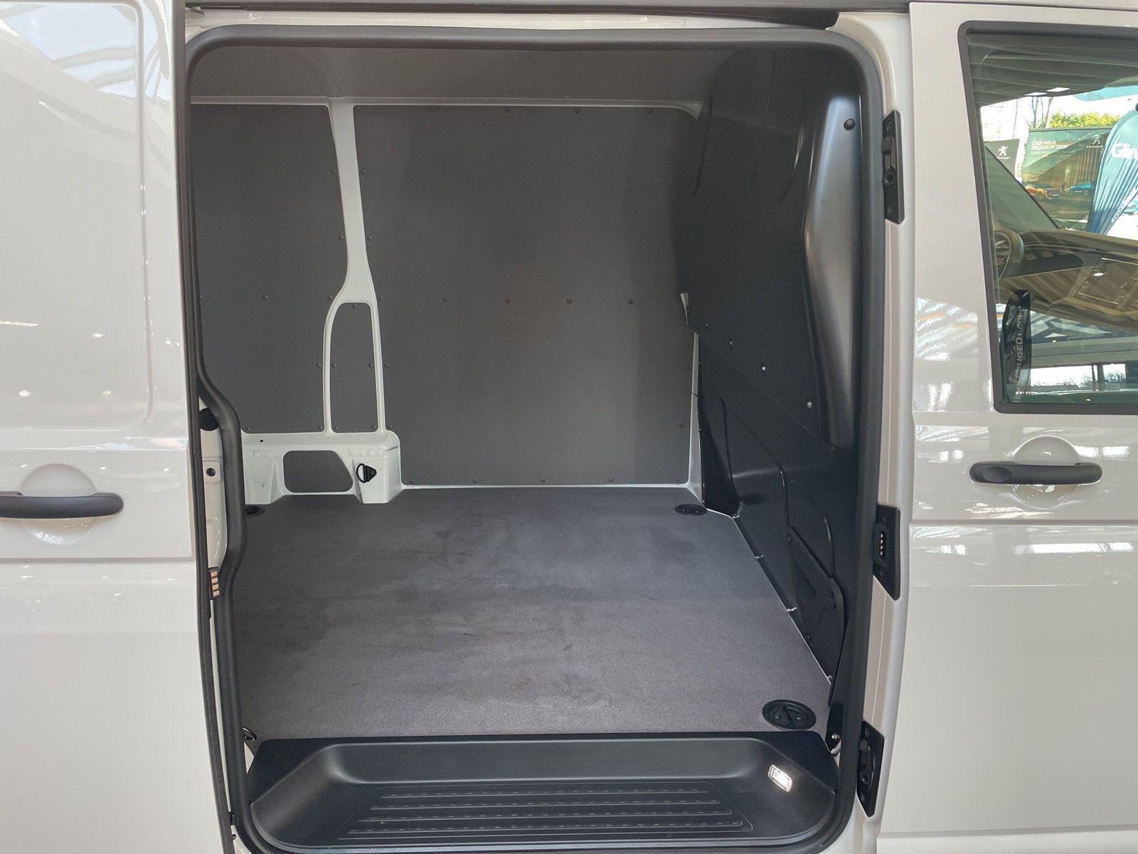 Volkswagen T6.1 Transporter 2.0 TDI Kasten LR/AHK/EPH