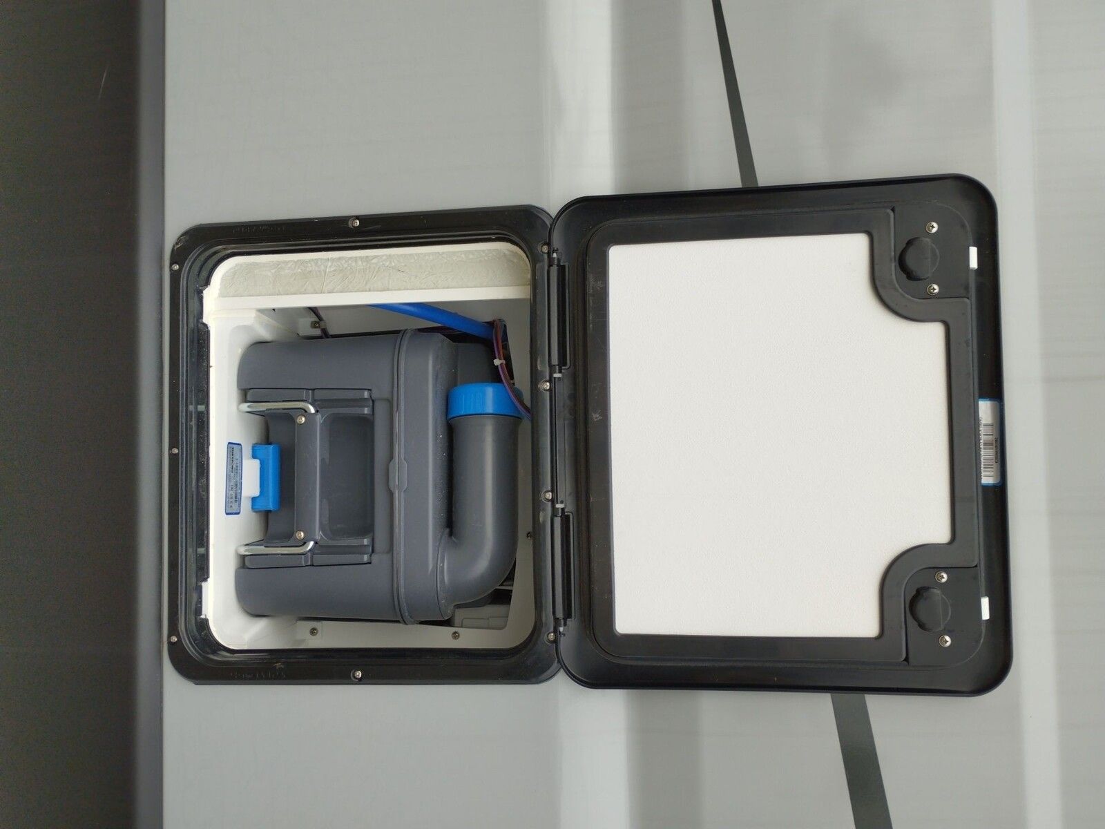 Fahrzeugabbildung Karmann Dexter DE 600 Concept Paket