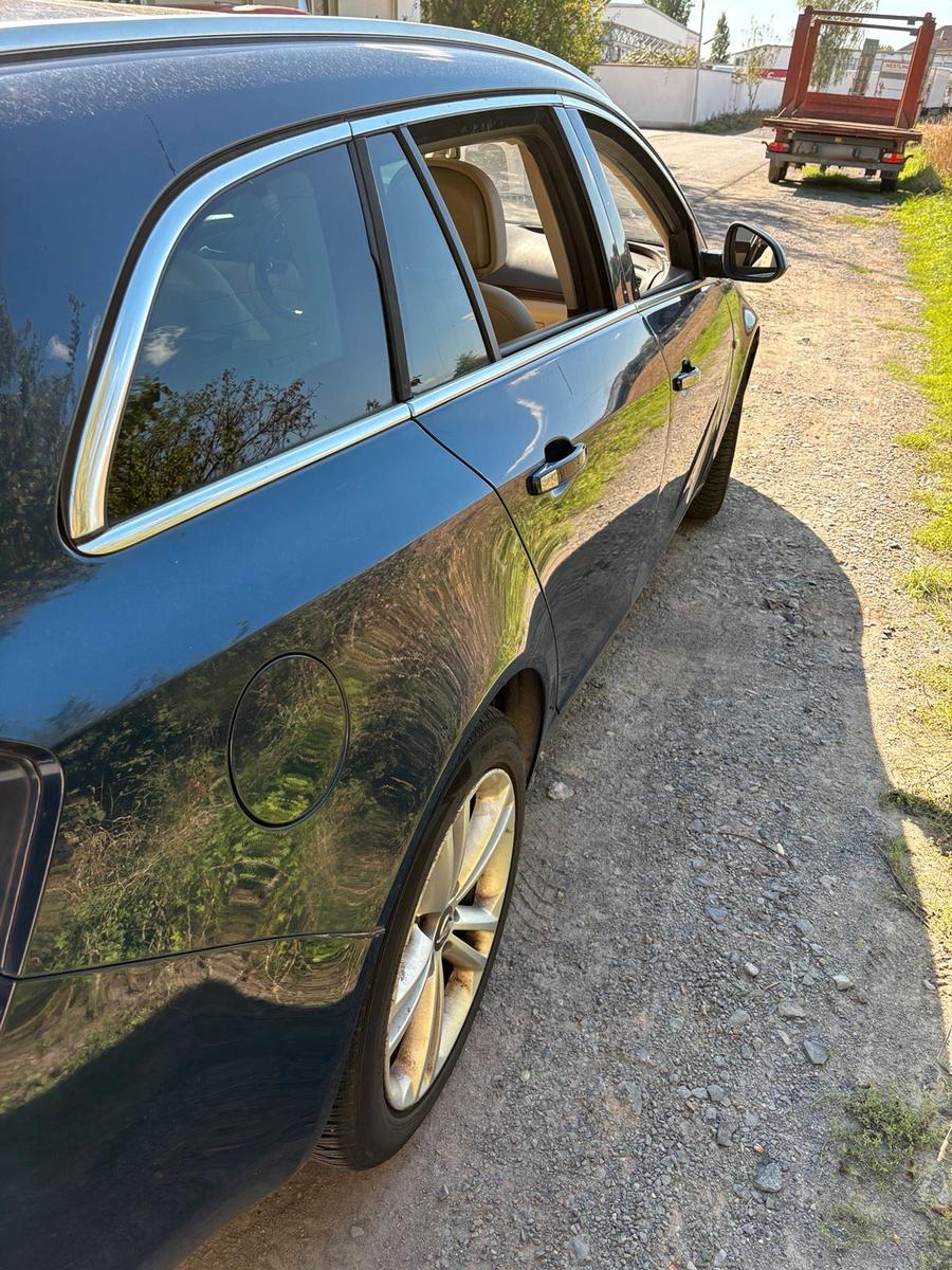 Opel Insignia 2010 — photo 10