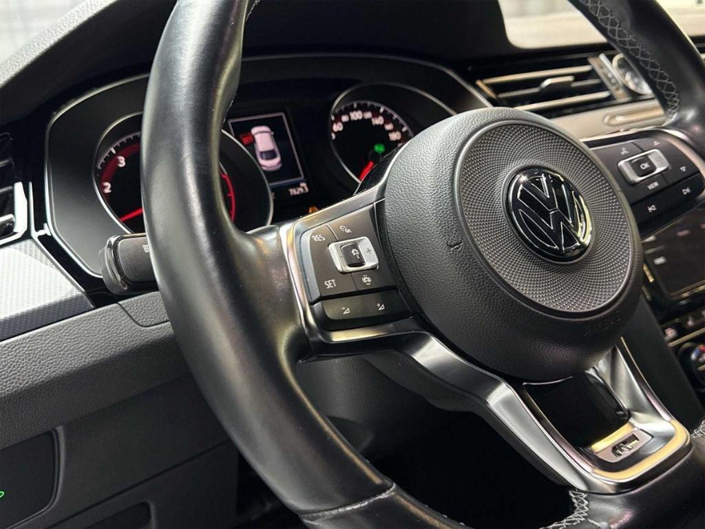 Volkswagen Arteon 2.0 TSI R-Line Leder DigCockpit Massage