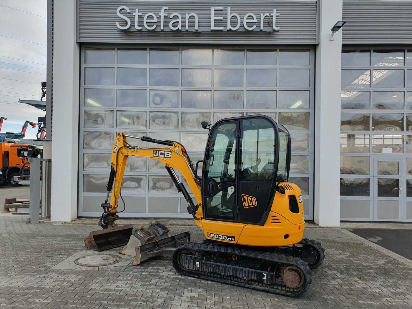 Fahrzeugabbildung JCB 8030 ZTS / MS03 / 1.750h / 2019 / Löffelpaket