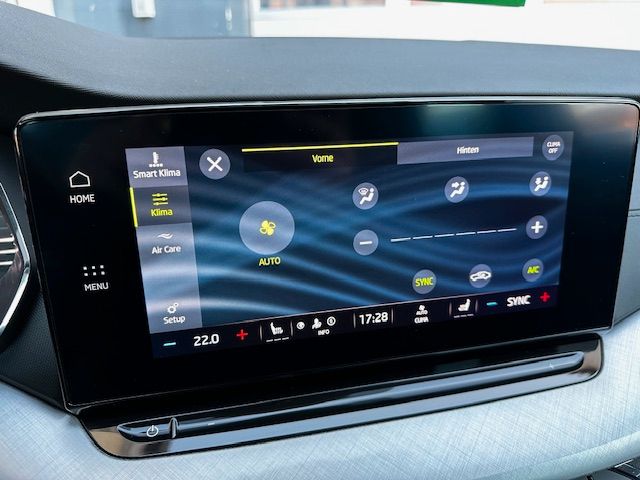 Octavia Combi Tour NAV;KESSY;ACC;CARPLAY