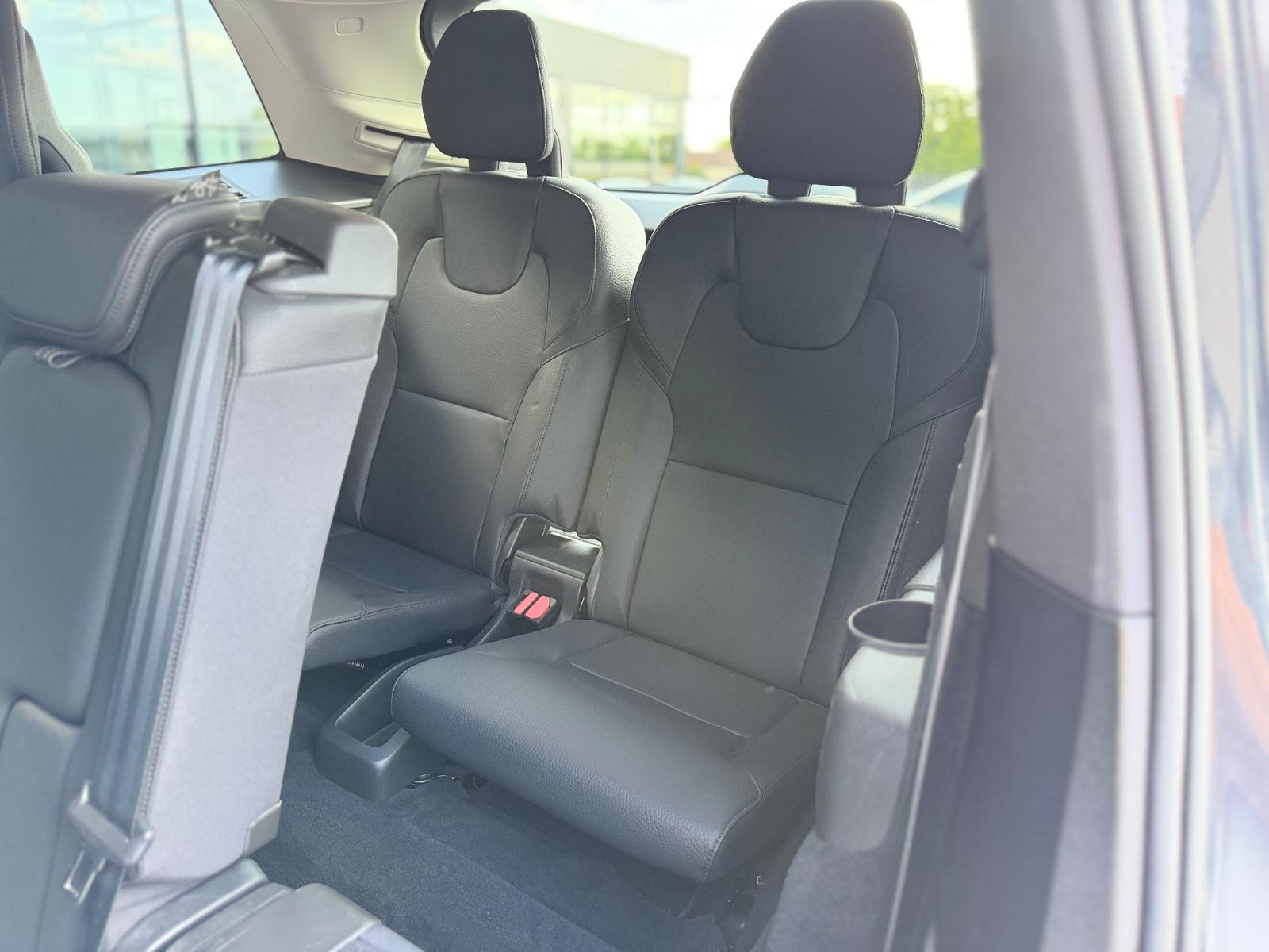Volvo XC 90 MOMENTUM PRO AWD *7.SITZER*NAVI*LEDER*