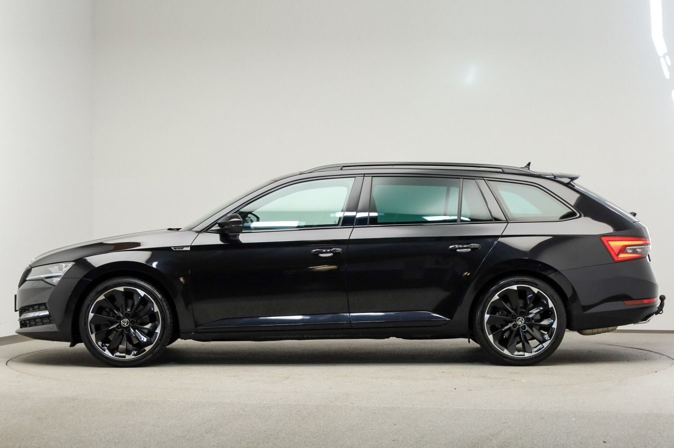 Skoda Superb - Bild 4