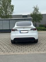 Tesla Model Y Hinterradantrieb RWD - Tesla Model Y in Essen