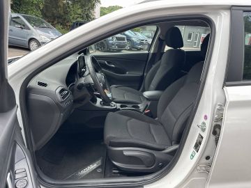 Hyundai i30 cw  1.6CRDI DCT+Kamera+Navi+DAB+Autom.+