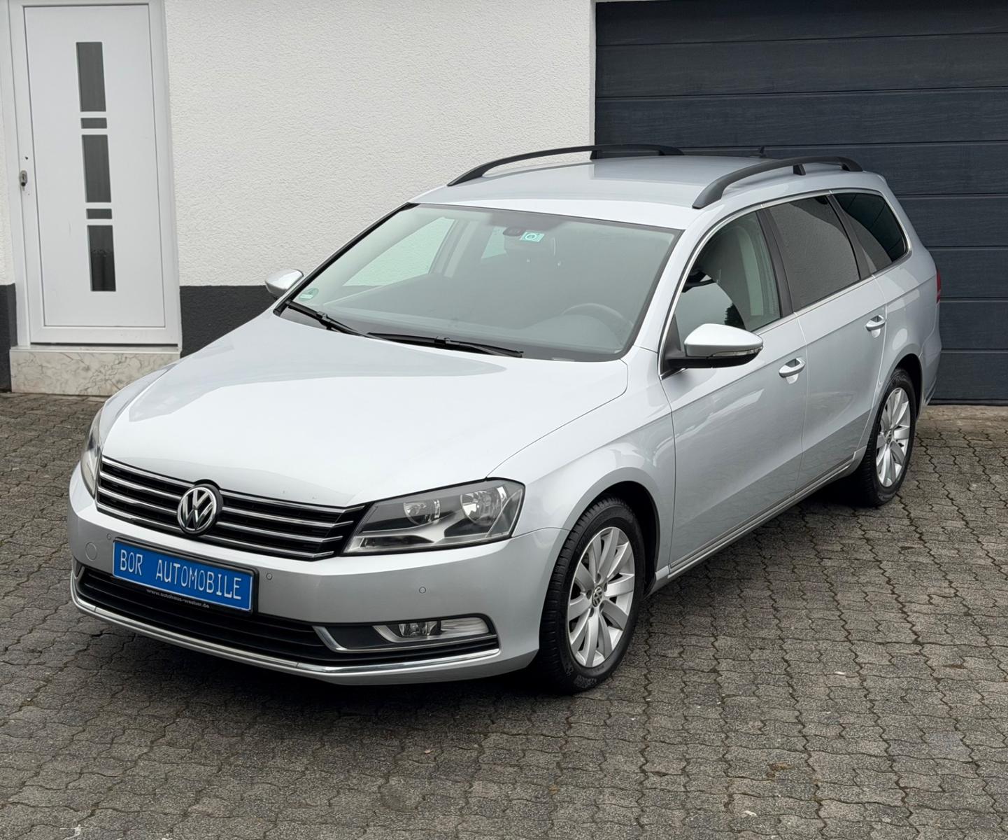 Volkswagen Passat 2,0 TDI Variant/Anhängerkupplung/Navi/PDC
