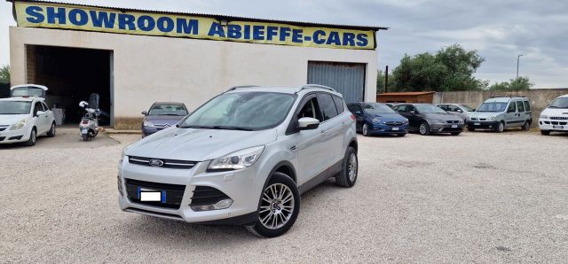 Ford Kuga 2.0 TDCI 140 CV 4WD Powershift Titaniu