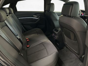 Audi Q8 e-tron - 9