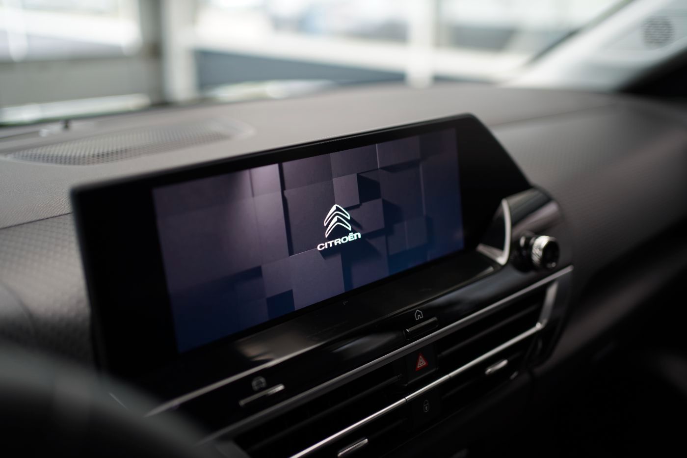 Fahrzeugabbildung Citroën C4 PureTech 130 EAT8 Max Automatik Sitzheizung