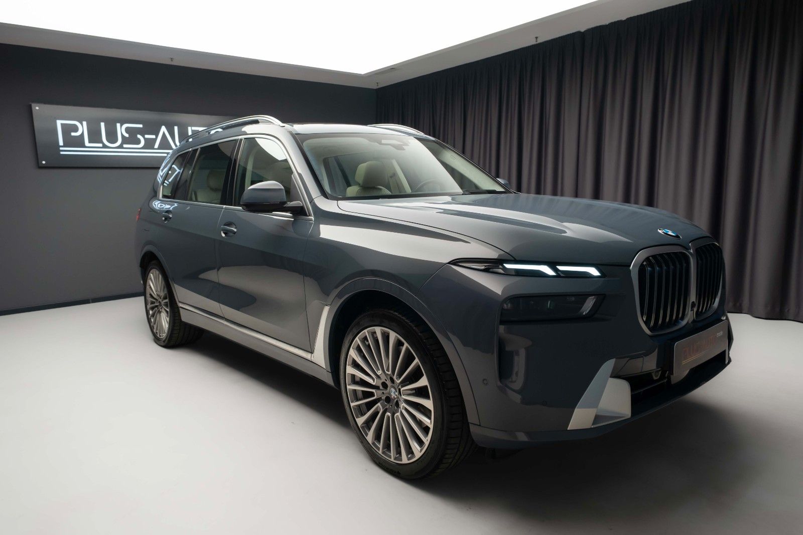 BMW X7 - 1