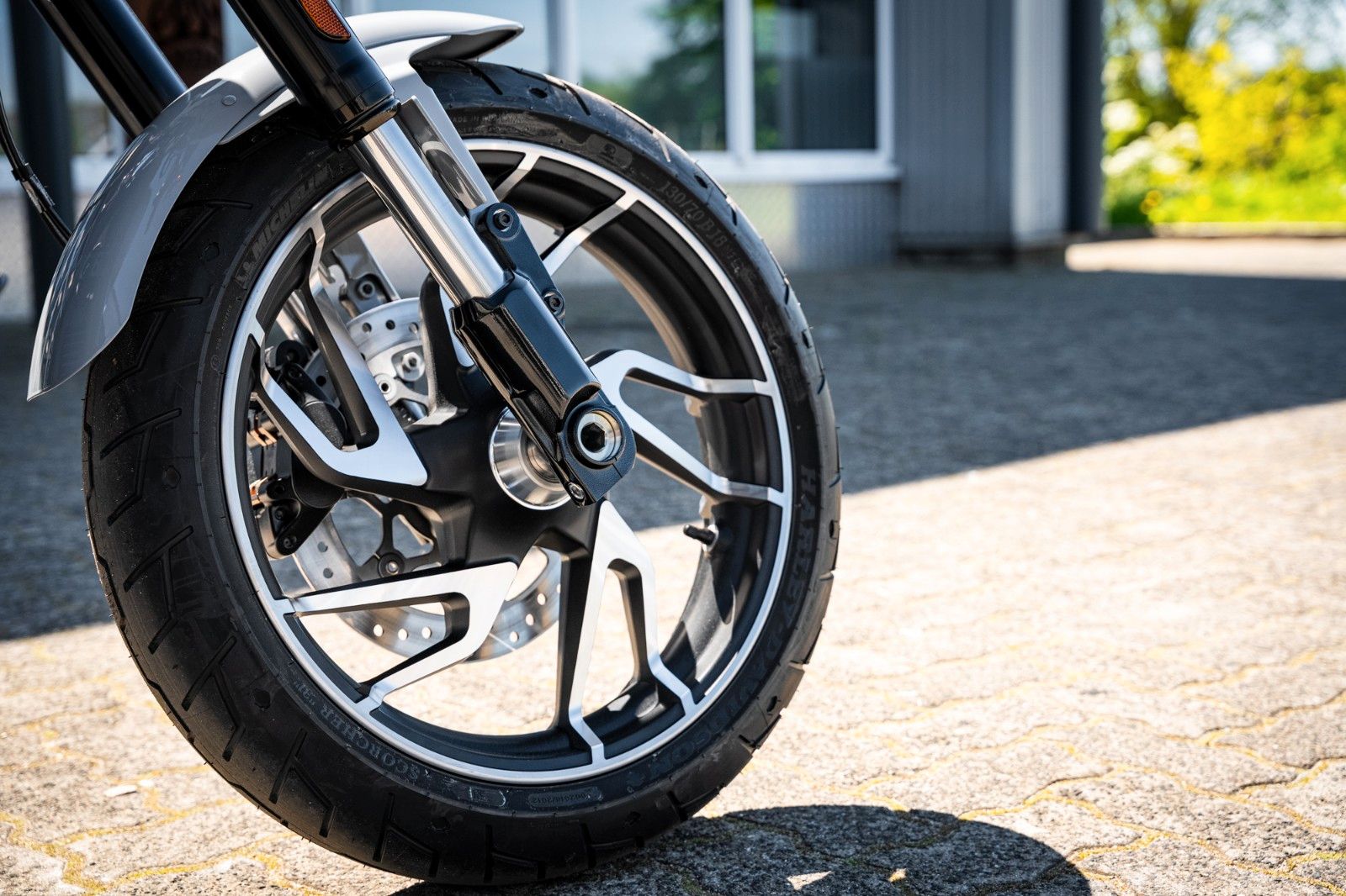 Fahrzeugabbildung Harley-Davidson FLSB SPORT GLIDE 107  - MY24- Sofort Verfügbar!