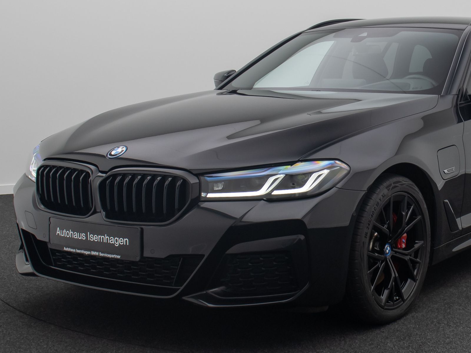 Fahrzeugabbildung BMW 530e xD M Sport HUD DAB Laser Kamera 4xKlima 19"